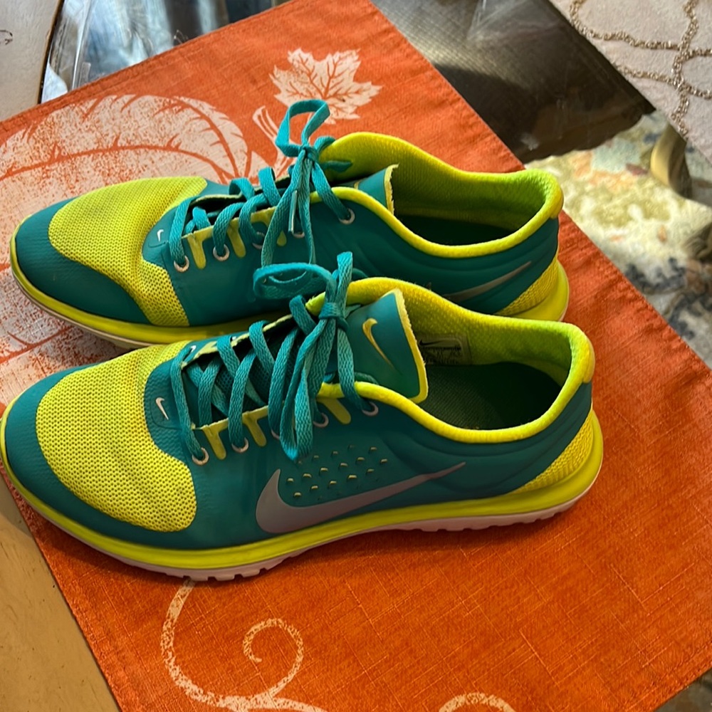 Nike shoes